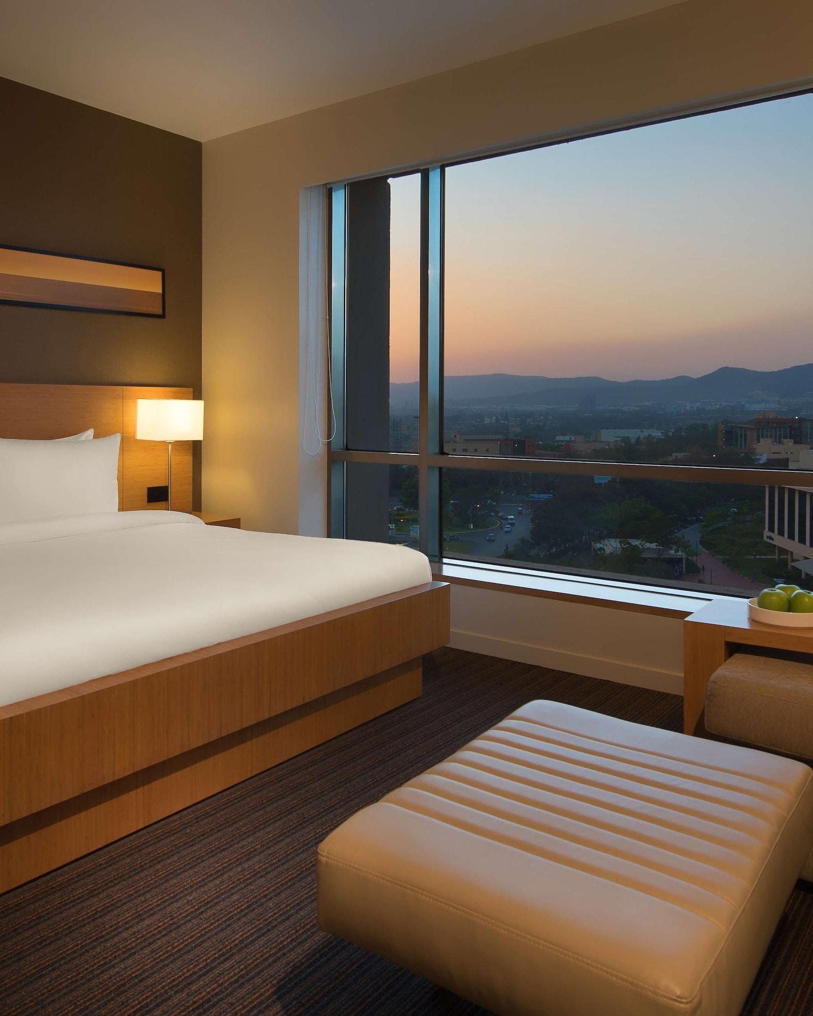 Hyatt Place Pune Хіньеваді Екстер'єр фото